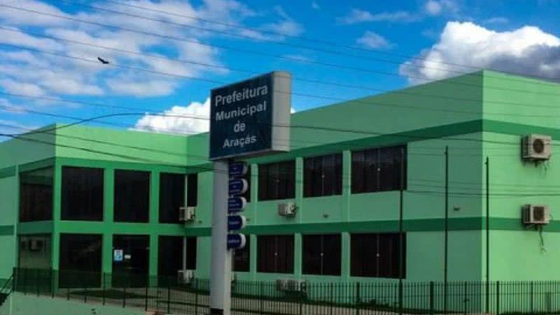 Prefeitura de Araçás abre dois concursos públicos com vagas para diversos níveis de escolaridade e salários de até R$ 3,1 mil